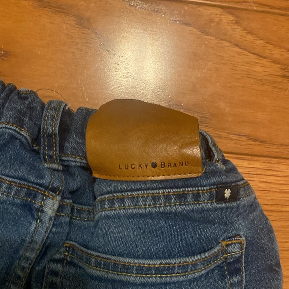 Gently used - Picture 3 of 4